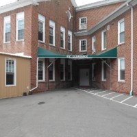 Shed style with mitered corner