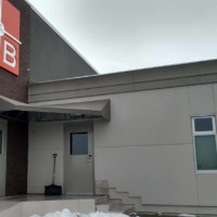 Shed style with mitered corner