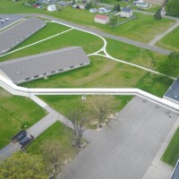 Enclosed walkway